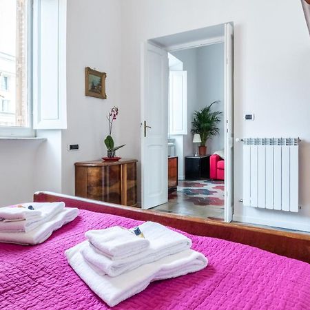 Relax Apartment Zanardelli, Piazza Navona Rom Exteriör bild